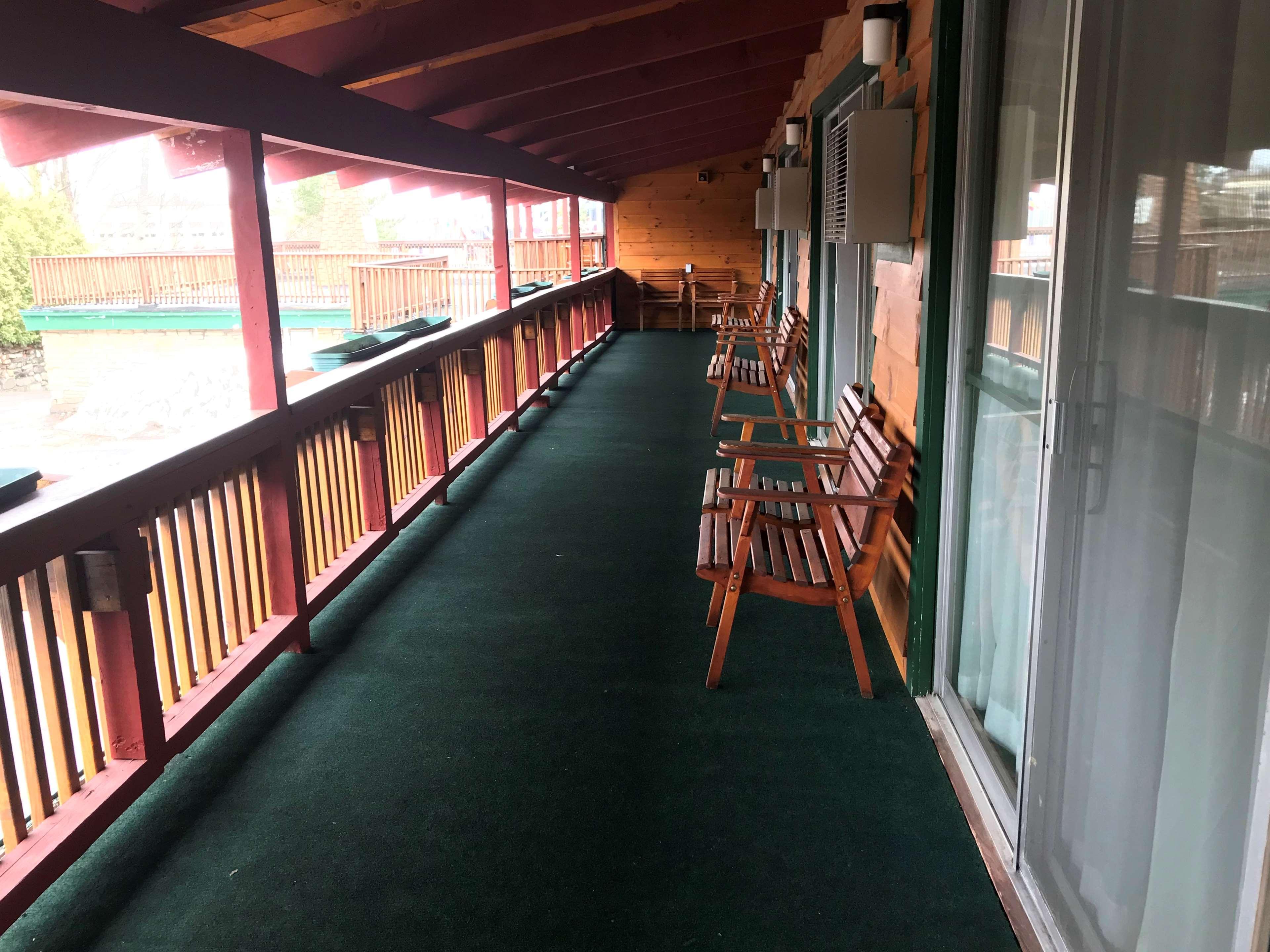 Best Western Adirondack Inn Lake Placid Eksteriør bilde